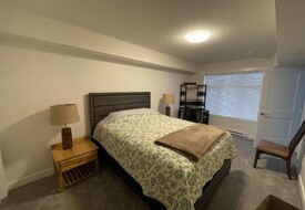Large Fully Furnished Brand New Bedroom for Rent, Weeky and Monthly rates available