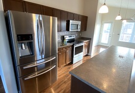 3B2B House in Stonebridge within 10-15 min of hospitals