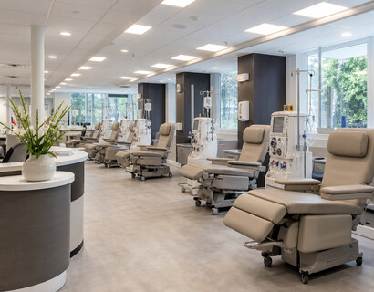 Montreal Medical Housing Near Rue de Gaspé Dialysis Services: A Calm Condo That Clicks