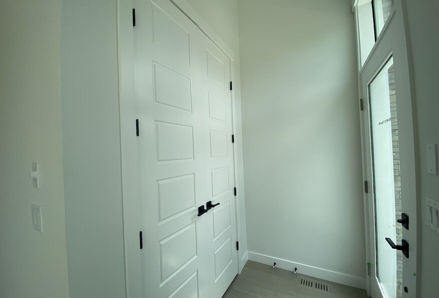 Unfurnished Calgary townhouse for rent Brand New build near University of Calgary