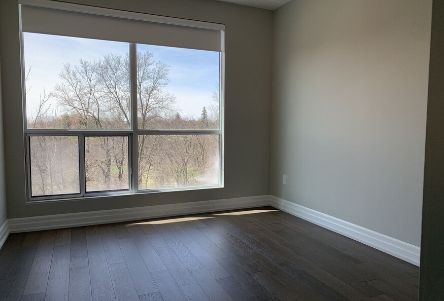 Unfurnished Shared Condo in North London (1 bedroom for rent) near