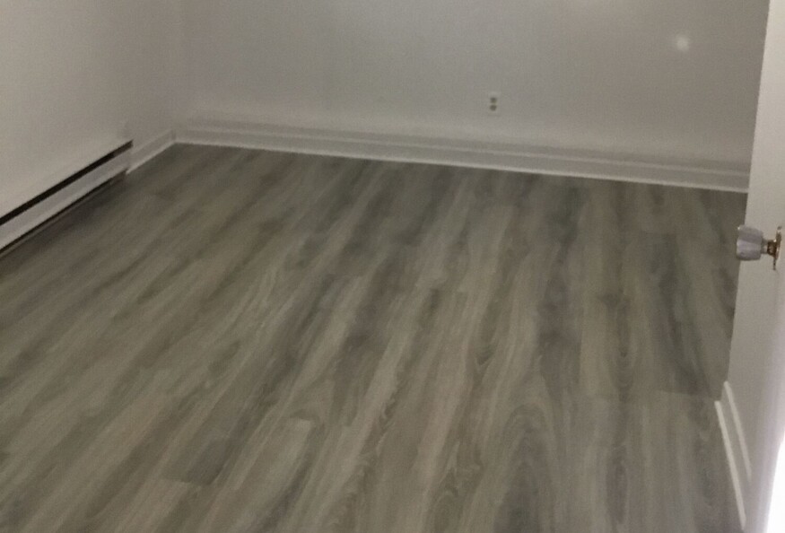 Unfurnished Clear Lake Bluejay Apartments near NOSM UniversityNorthern Ontario School of