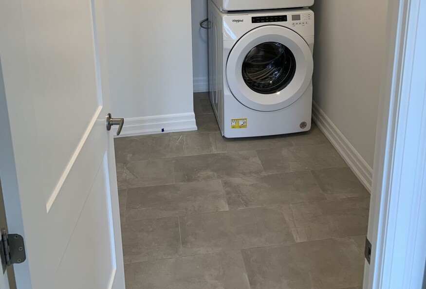 Unfurnished Shared Condo in North London (1 bedroom for rent) near