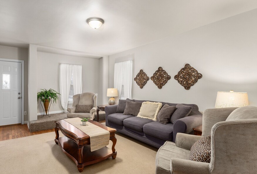 Furnished Corporate Homes/Condos Merrillville, Gary, Munster