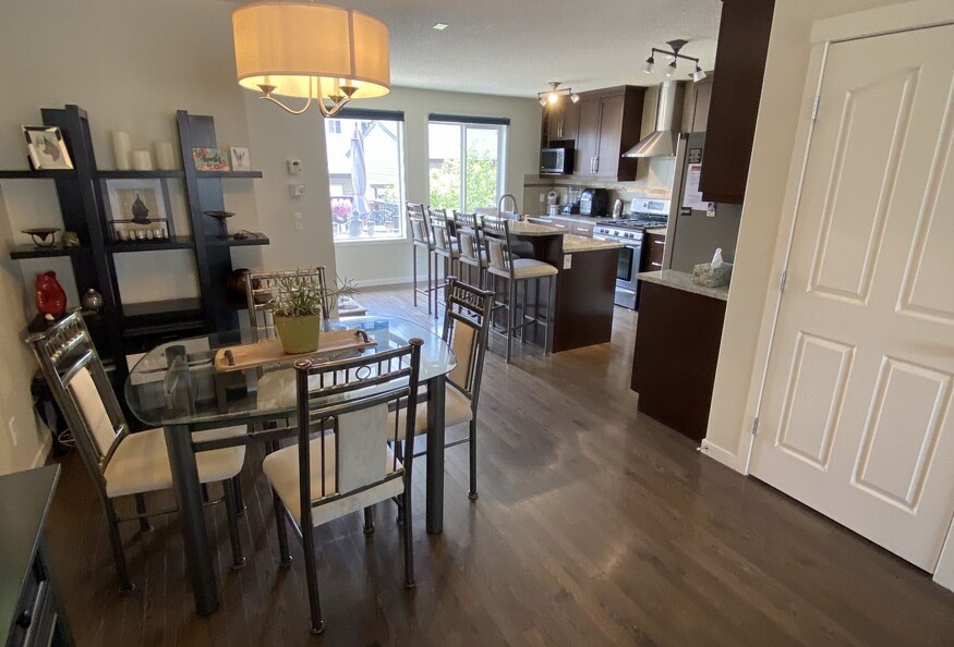 Furnished 1 Bedroom with en suite home share ( possible pet friendly