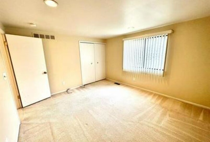 Furnished Peaceful and serene condo in Southfield, MI for rent near Ascension Providence